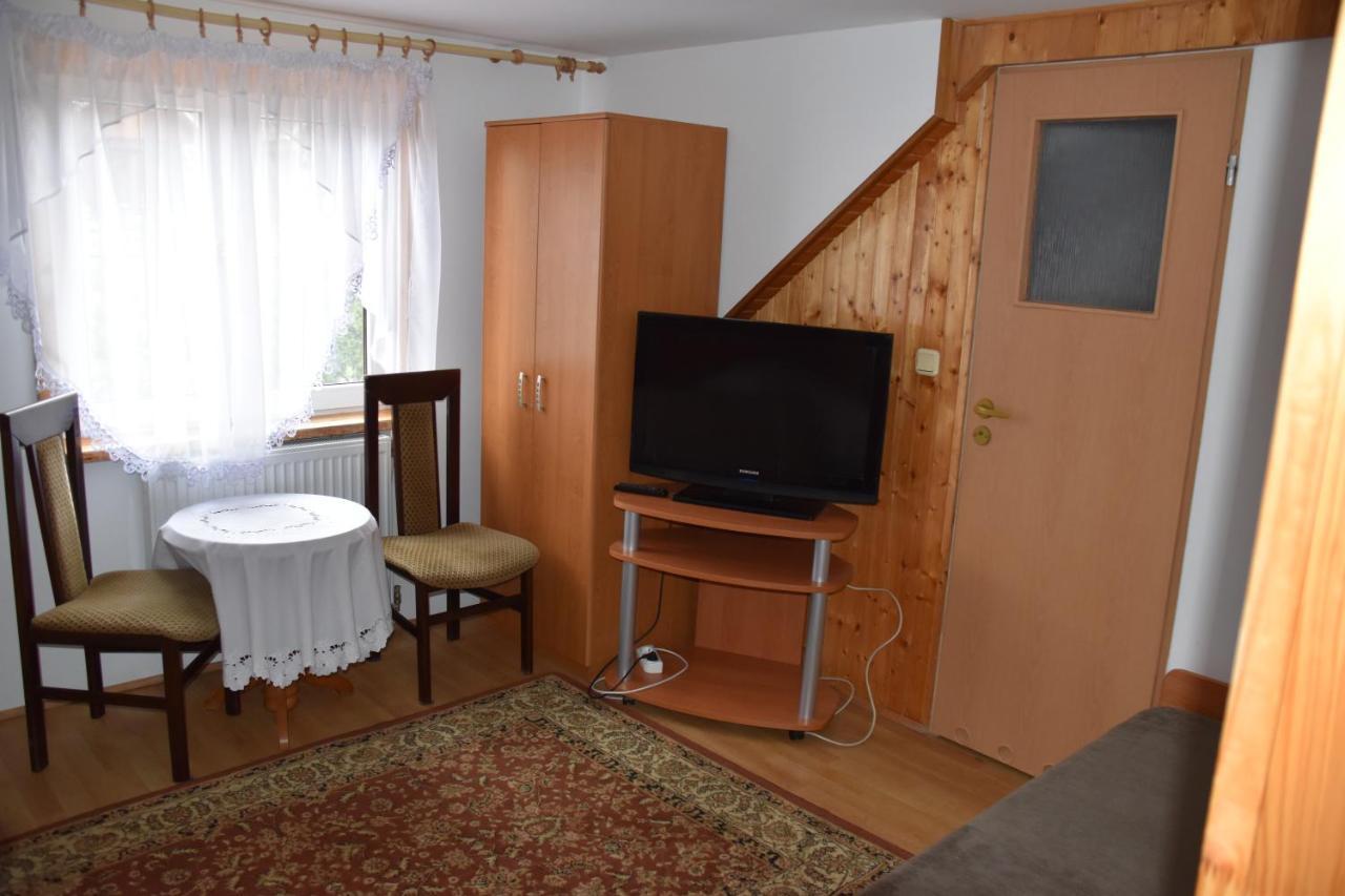 Ferienwohnung Domek Jaskolka Białowieża Exterior foto