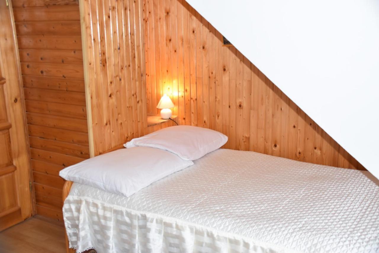 Domek Jaskolka Białowieża Exterior foto